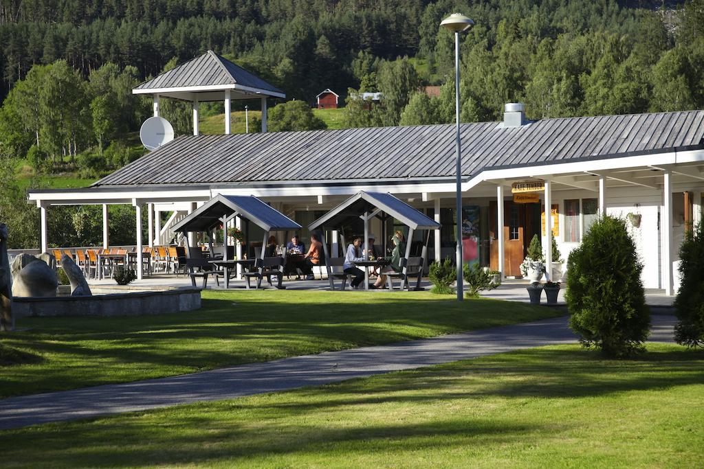 Vesterland Feriepark Hytter, Hotell Og Leikeland Sogndal Bagian luar foto